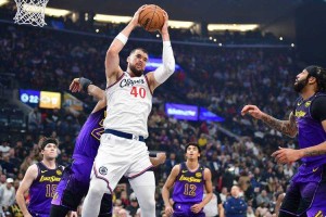NBA湖人与快船直播_高清在线观看_全场录像回放_24直播网