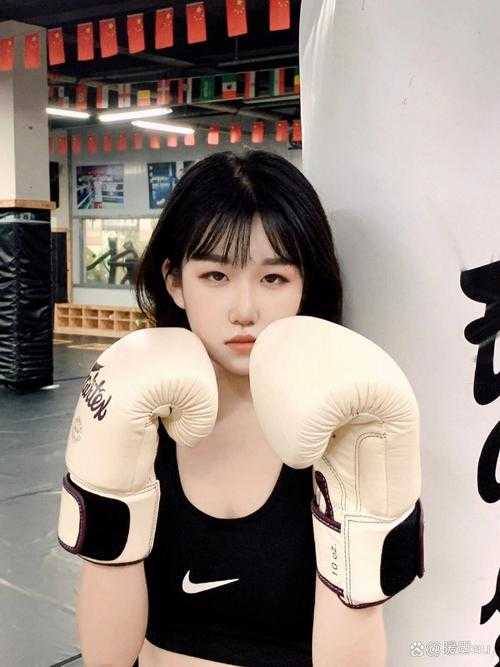 初三女生拳击舞蹈双成长