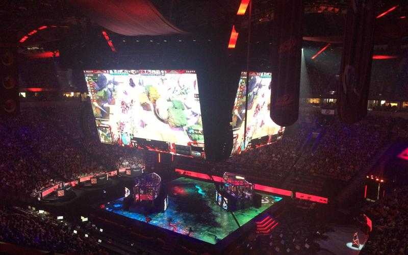 《TI7真视界:巅峰赛事现场热血氛围全纪录》