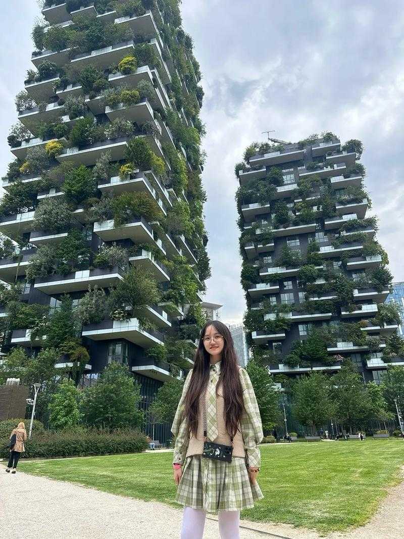 崔尼蒂塔20层:2025上海垂直森林共生体